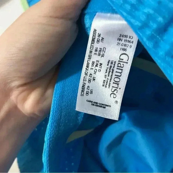 Glamorise  Custom Control Wire-free Sports Bra - Blue/Green 42DD - Picture 5 of 6